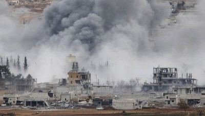 طيران التحالف يقصف مدينة الميادين شرق دير الزور