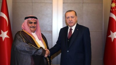 وزير الخارجية البحريني: القاعدة التركية في قطر لحماية أمن الخليج كله