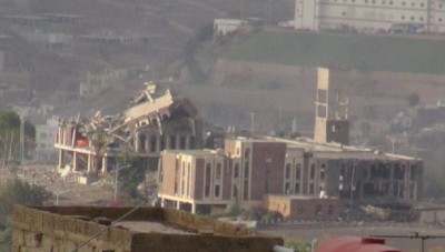 الجيش اليمني يسيطر على القصر الجمهوري بتعز