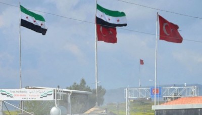 آلاف السوريين في معبر باب السلامة لقضاء إجازة العيد