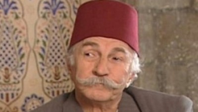 الممثل حسام تحسين بيك يشبه كاتب مسلسل باب الحارة بـ «داعش»