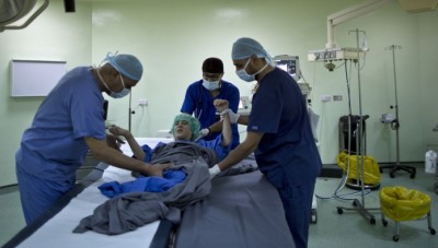 اتفاقيات بين النظام السوري وإيران لتفعيل القطاعات الصحية بسوريا