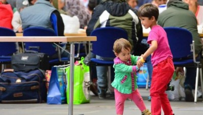 إيطاليا تحوي أكثر من 62 ألف من اللاجئين القصّر