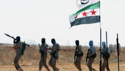 بالصور: فصائل المعارضة تسقط طائرة استطلاع لقوات النظام بدرعا