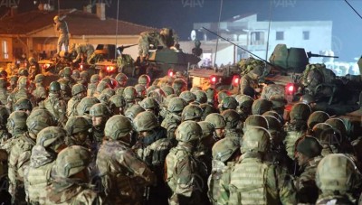 باحث بريطاني يكشف سبب حشد تركيا لأعداد كبيرة من قواتها في إدلب