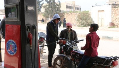 لماذا تقيس "الهيئة" نسبة الوقود في السيارات القادمة من ريف حلب إلى إدلب