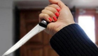 جريمة بشعة.. أم تقتل بناتها الثلاثة بلا رحمة