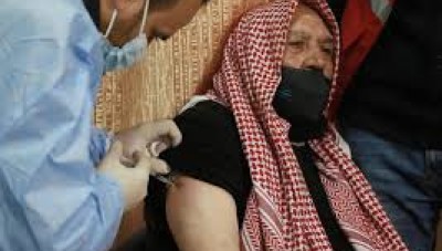 الأردن تبدأ عمليات تطعيم اللاجئين في مخيم الزعتري بلقاح كورونا
