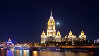 هذا الفندق الفخم تملكه عائلة مخلوف في موسكو &#34;صور&#34;