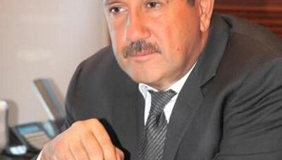 طلاس يتهم روسيا بالسعي لإضعاف نظام الأسد وإيران من خلال تشكيل فيالق تتبع لها