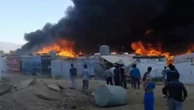 وفاة 4 اشخاص وعشرات الإصابات بحريق ضخم في مخيم الهول شرق الحسكة 