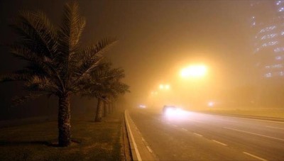 عاصفة تجتاح دولا عربية..تضرر مآذن وانعدام رؤية وسماء صفراء