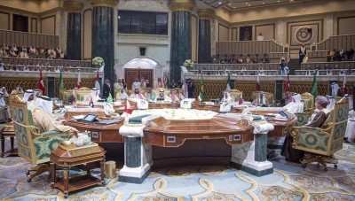 وزير الخارجية اللبناني يتسبب بأزمة دبلوماسية... والتعاون الخليجي يطالبه بالاعتذار عن الاساءة المشينة فورا