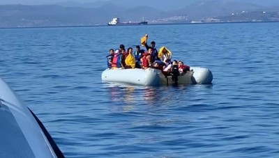 خفر السواحل التركي ينقذ 8 طالبي لجوء أجبرتهم اليونان على العودة