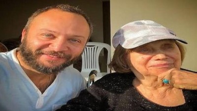وفاة والدة الفنان المعارض مكسيم خليل التي أحبت سورية ورثاها كبار نجومها