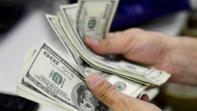 لاجئان سوريان يعيدان مبلغاً كبيرا لمواطن تركي عثرا عليه في الشارع