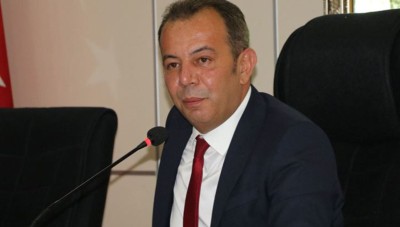 بسبب مواقفه العنصرية من السوريين... حزب تركي معارض يحيل رئيس بلدية للتحقيق