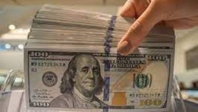الدولار يسجل ارتفاعاً ملحوظاً عند إغلاق تعاملات الأحد