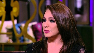 الممثلة الموالية سلاف فواخرجي: طليقي رفض قبلة شارع شيكاغو ووالدي مات بجريمة قتل