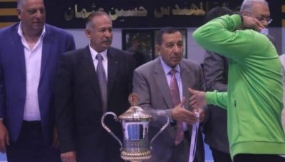 فضيحة ...ميدالية تطيح بنائب رئيس نادي الزمالك