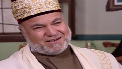 شيخ باب الحارة العاشق لأم بشير يرد على منتقدي قصة حبهما: كانت نيتي سليمة!