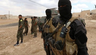 قسد تلقي القبض على أربعة من عناصرها لرفضهم القتال ضد داعش 