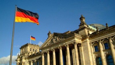 محكمة ألمانية تؤيد حكم المؤبد بحق سوري قتل ضابطاً في قوات النظام 
