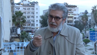 "أبو عصام" ينتقد "باب الحارة" وينصح تيم حسن