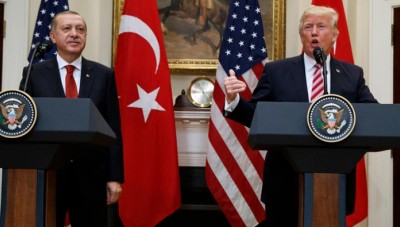 اتصال هاتفي يتسبب بنشوب الأزمة بين تركيا وأمريكا 