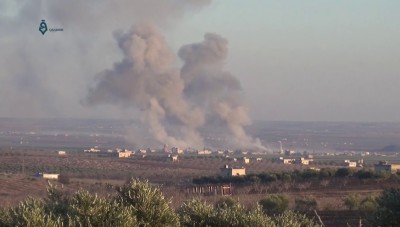 ضحايا مدنيون بقصف جوي روسي يستهدف "سرمين"