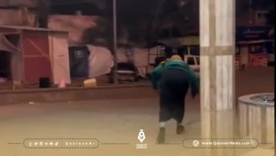 طبيبة فلسطـ.ـينية تجازف بحياتها لإنقاذ شاب مصاب في قطاع غـ.ـزة