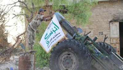 "القائد السابق لحركة الزنكي" يعلّق على نتائج المفاوضات بين "الزنكي" و"تحرير الشام" ويوجه رسالة للثوار