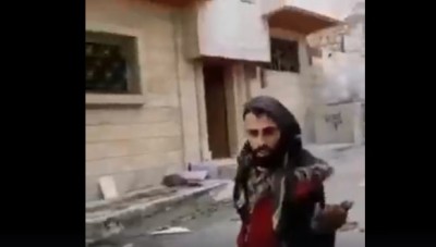 عنصر من النظام يتوعد بهدم منزل خاله بسبب تأييده للثورة في معرة النعمان (فيديو)