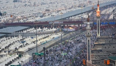 في يوم التروية... ملايين الحجاج يتوافدون إلى مشعر «منى»