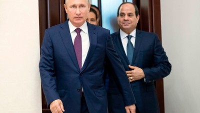 بوتين يمازح السيسي ويعرض عليه إعطاءه نصف راتبه  