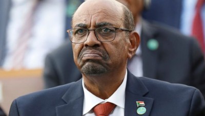البشير يرفض تناول الطعام ويعيش على المحاليل