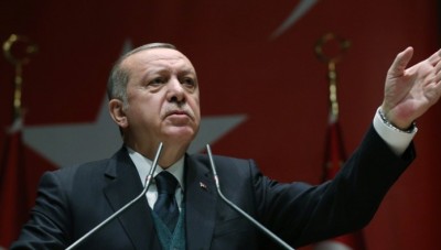 أردوغان يدعو الأتراك لدعم الليرة والتصدي للحرب الاقتصادية