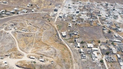 بالفيديو.. ناشطون برفقة مقاتلين داخل الحماميات