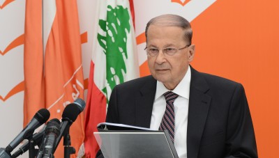 عون للبنانيين " أنا بانتظاركم " وملامح انقسام في الشارع اللبناني