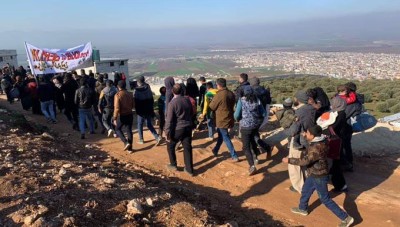 &#34;من إدلب إلى برلين&#34;.. سوريون يتظاهرون لفتح الحدود التركية مع تقدم النظام (فيديو)