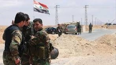 انشقاق ثلاثة  من عناصر "قوات الأسد" في ريف الرقة  وهروبهم إلى مناطق الجيش الوطني السوري