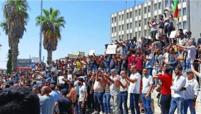 مظاهرات شعبية حاشدة في السويداء ترفض عودة زعامات النظام السابق