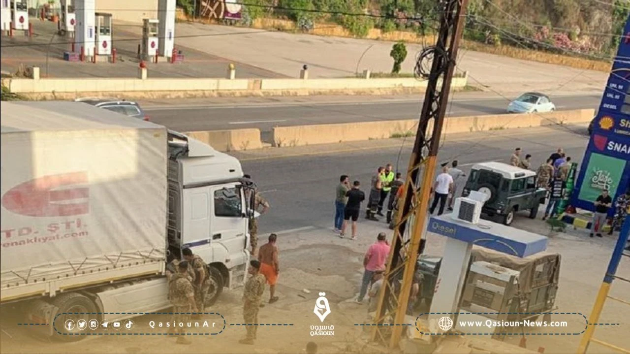 الجيش اللبناني يضبط شاحنة محملة بالأسلحة قادمة من سوريا