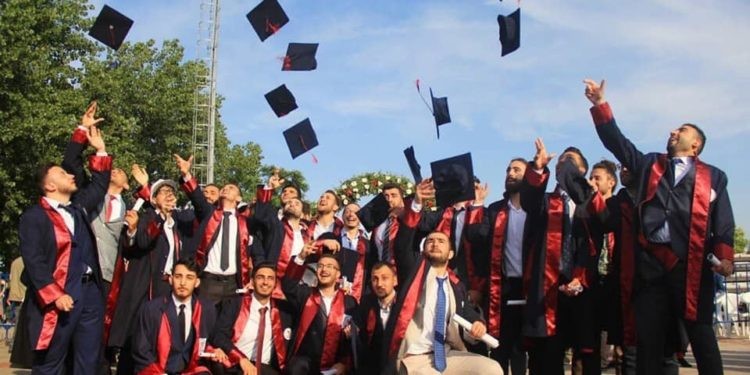 السوريون في الجامعات التركية*
