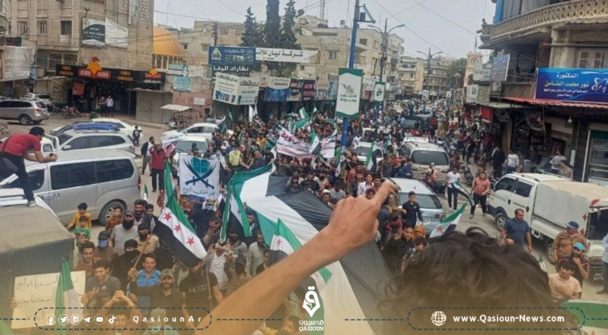 مظاهرات حاشدة ضد الجولاني ومنظومته الأمنية في إدلب وريفها