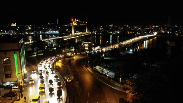 مسيرة سيارات في إسطنبول تضامناً مع فلسطين