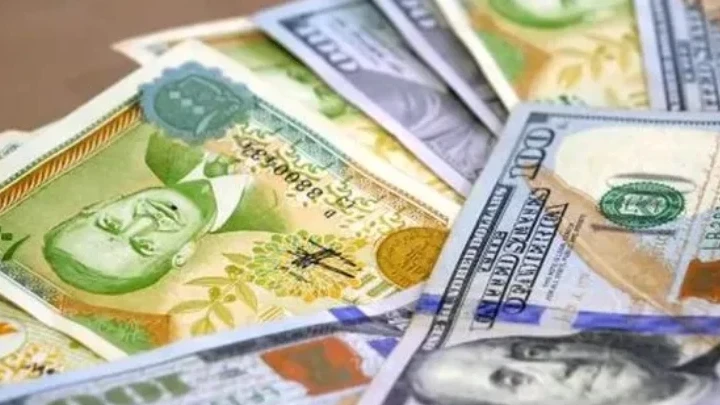استقرار سعر صرف الليرة السورية والارتفاع الطفيف لأسعار الذهب