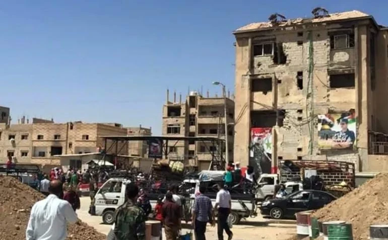 حواجز نظام الأسد تضيق على أهالي مخيم الحسينية لللاجئين الفلسطينيين بدمشق