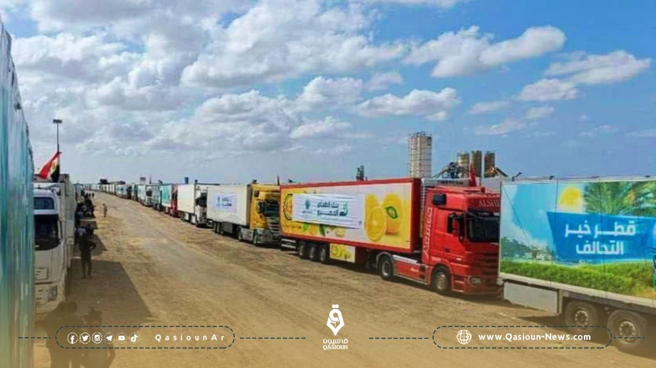 دخول أول قافلة مساعدات إنسانية إلى قطاع غزة