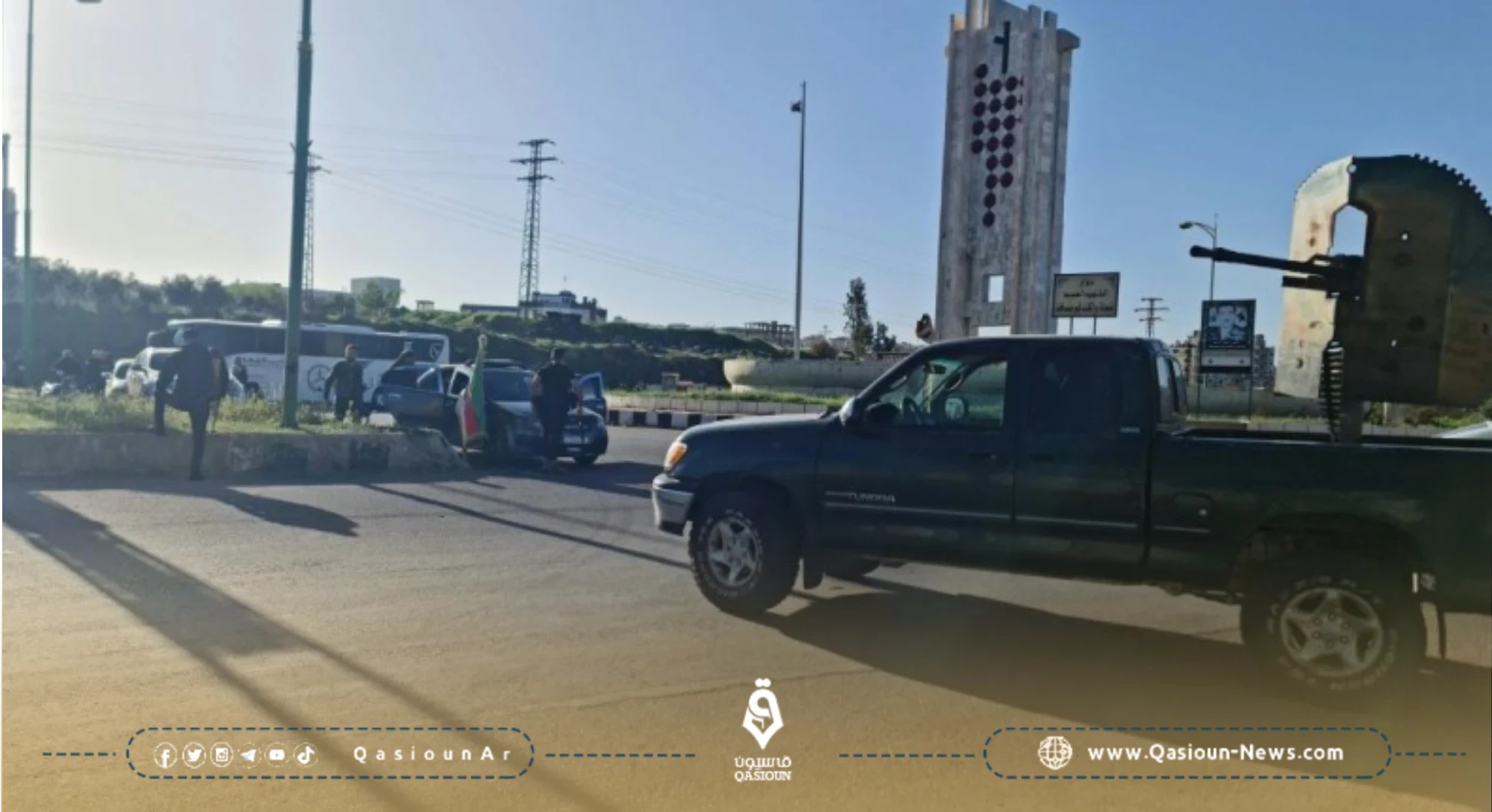 مجموعة محلية تفرج عن ضباط لنظام الأسد في السويداء